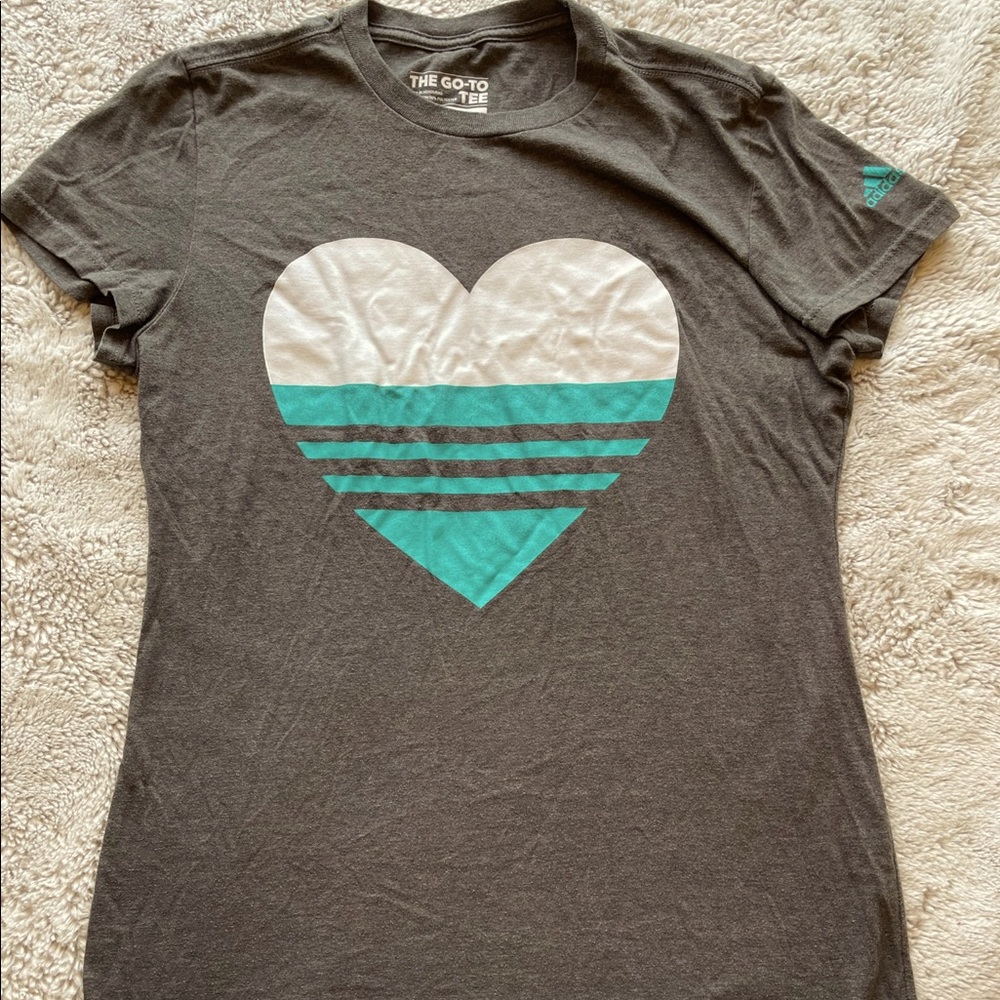 💚Adidas Go-To T-shirt size S💚